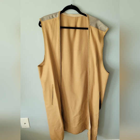 Vintage Burberry Trench Coat - Picture 3 of 3